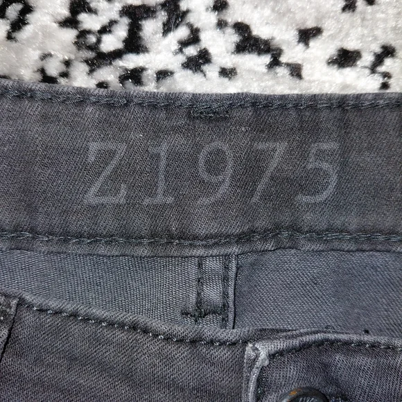 Zara Z1975 Mid Rise Skinny Jeans Black Ripped Knees 38 / 6 - Picture 11 of 16
